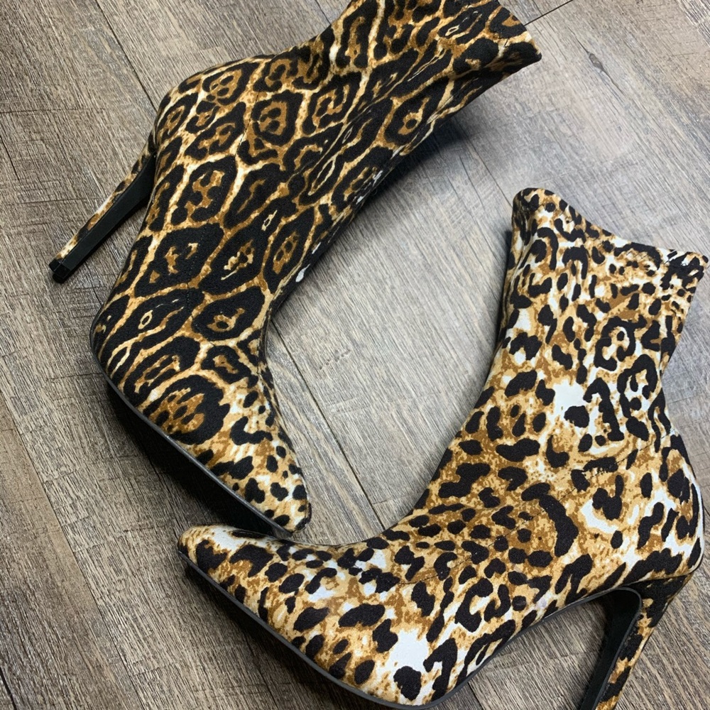 Leopard Booties - Picture 2 of 6